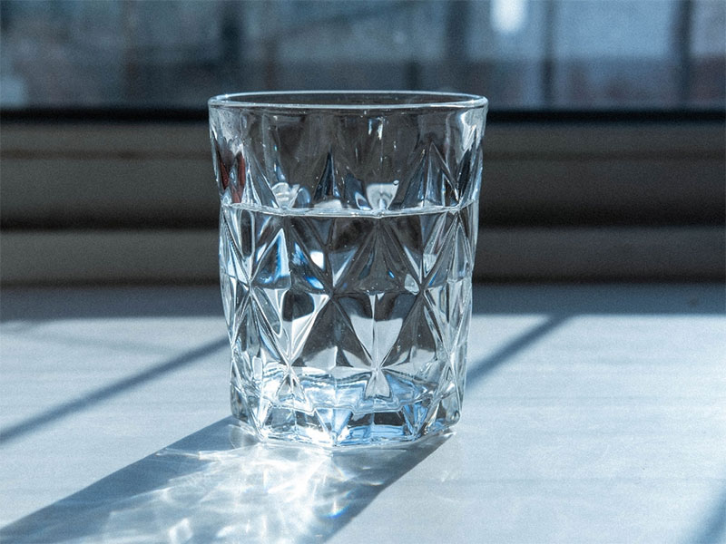 劣質(zhì)凈水器更容易污染飲用水(凈水器該如何選擇)